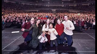 Video thumbnail of "Angelo Kelly & Family - Paddy On The Railway"