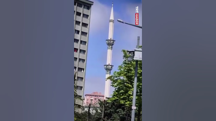 İstanbul'da 6,2 büyüklüğündeki #deprem cami minaresini böyle salladı