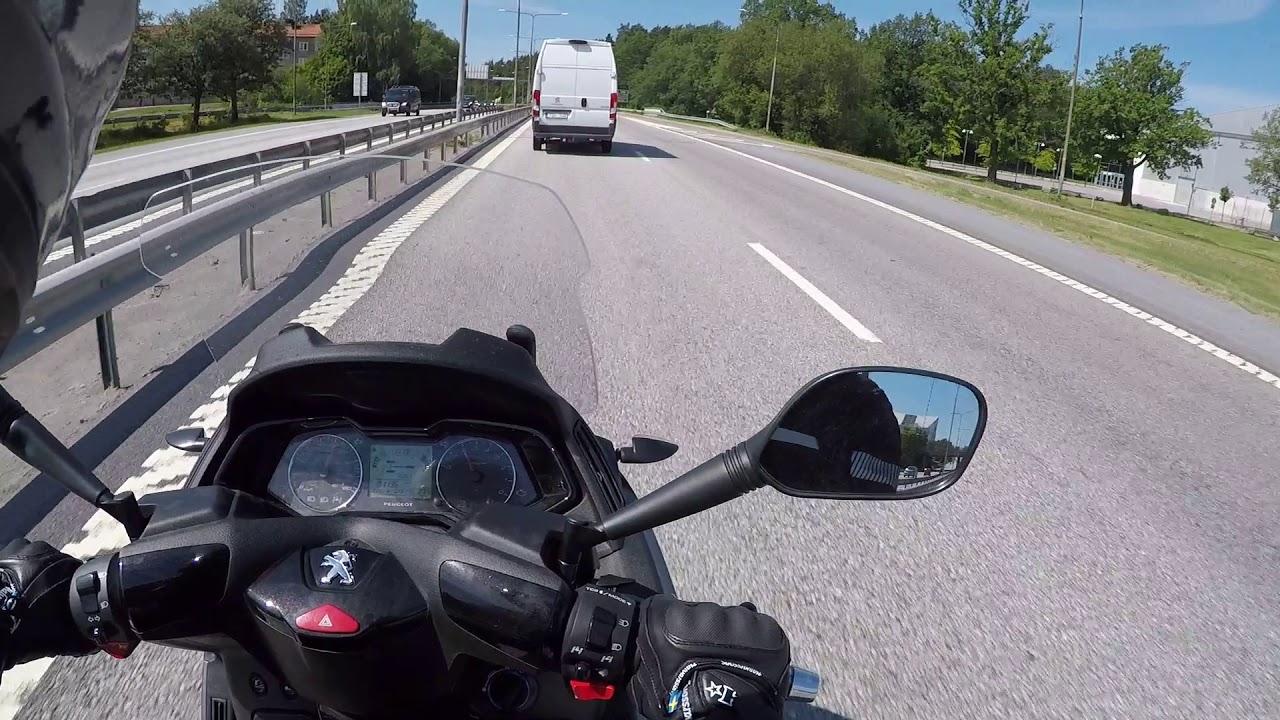 Peugeot Metropolis 400i Headcam GoPro