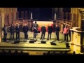 Capture de la vidéo Port Isaac Fisherman's Friends Sing "While Shepherds Watch" In Wells Cathedral