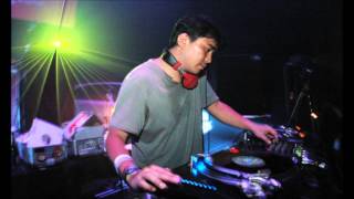 Takkyu Ishino - Live @ Electric Kingdom Loveparade 13.07.2002