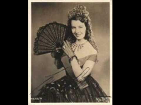 Lily Pons sings "Lusinghe piu care" from Handel's ...