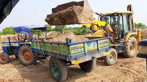 New Jcb 3dx Ecoxcellence Loading Soil On Swaraj 843XM Tractor | All about Tractors and Jcb