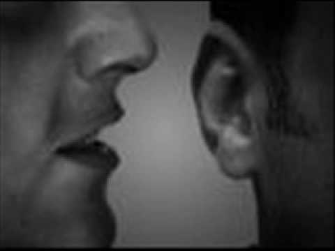 Watch the video for La Carta Del Diablo