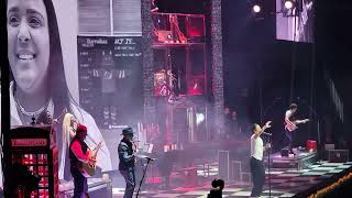 Ricardo Arjona - mujeres  concierto en prudential center tours blanco y negro 2022