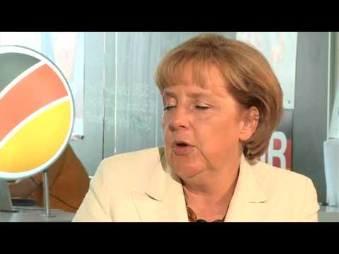 unioncom Frag Angie - das Interview: Frage zur Kinderbetreuung