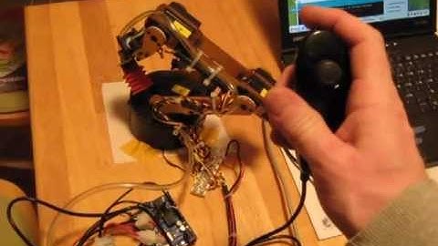 Arduino Robot With Nunchuck Controller