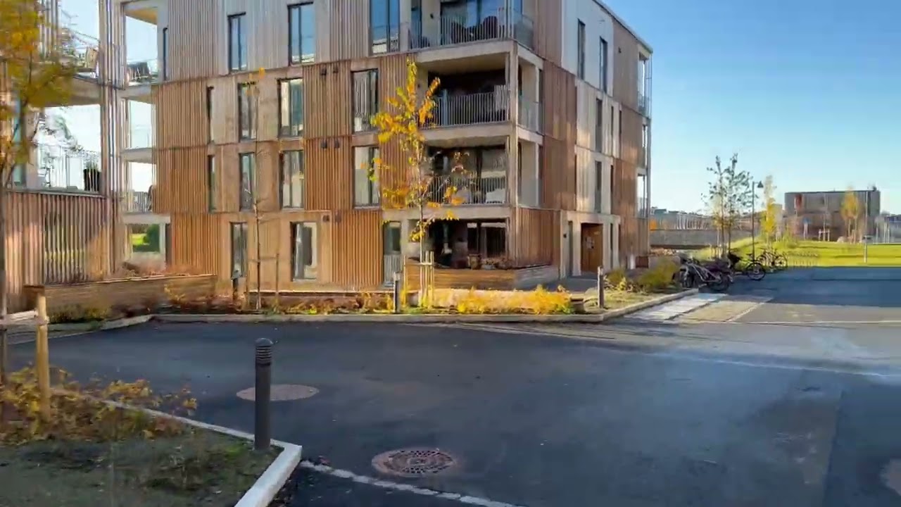 Bryggetunet 1 som er veldig likt som Bryggetunet 2 under oppføring.