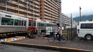 227系呉駅発車