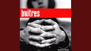 Video thumbnail of "Buitres Después de la Una - Besos"