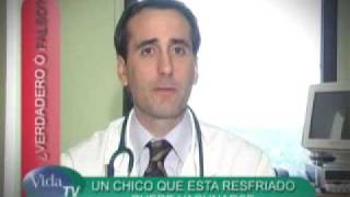 Un chico que esta resfriado puede vacunarse