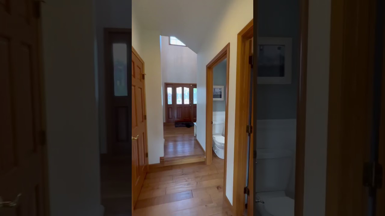 Newcastle Gem minutes from Downtown Olympia! 