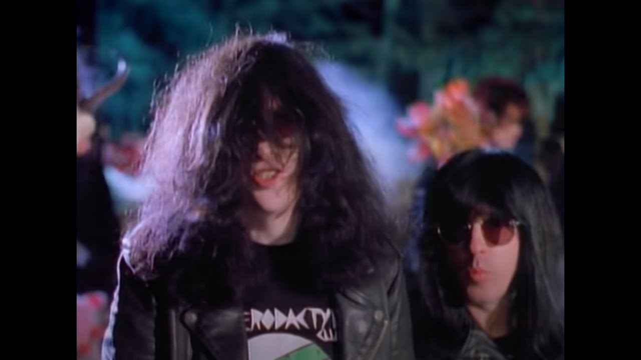 Ramones - I Wanna Be Sedated (Official Music Video)