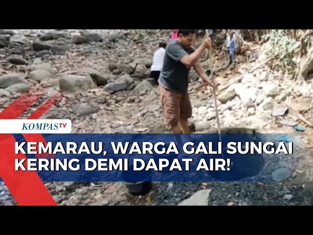 Musim Kemarau Panjang, Warga Yogyakarta Harus Gali Sungai Kering Demi Dapatkan Air! class=