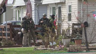 Standoff in Elyria ends 'peacefully' following shelter-in-place order