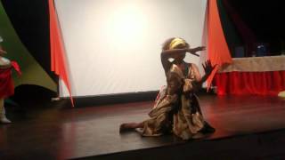 Performance Da Orixá Oxum