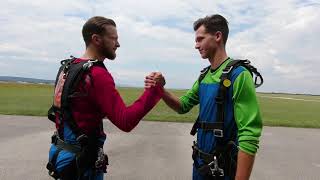 Mario & Luigi Skydiving in Wr. Neustadt Austria
