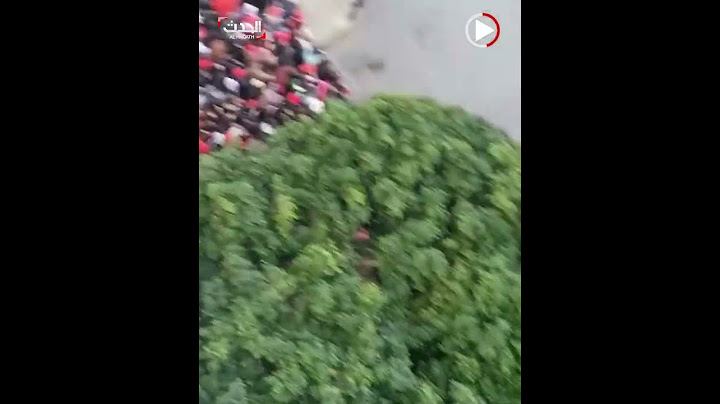 جماهير تملأ شارع محمد الخامس في قلب العاصمة المغربية الرباط لتحية المنتخب المغربي