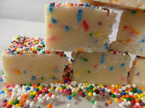 rainbow-sprinkle-cake-batter-fudge--with-yoyomax12