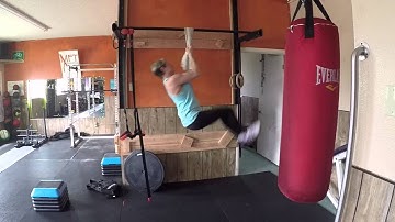 Hanging Toe Taps with towel