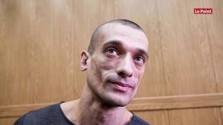 Violences du Nouvel An : Piotr Pavlenski mis en examen