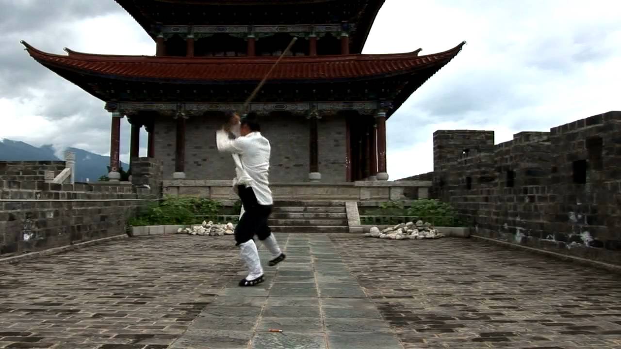 About Wudang Martial Artist Zhou, Xuan Yun (YMAA) 介紹武當山道人和武功老師周玄雲