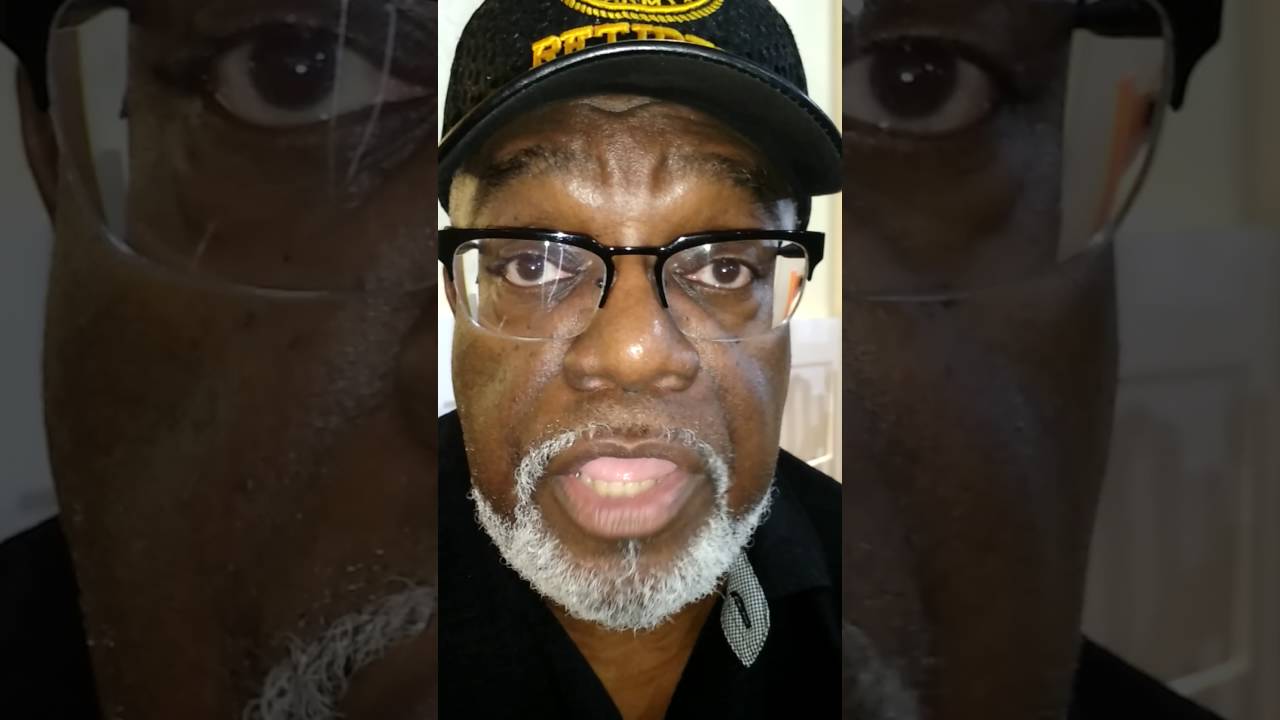 Thomas Wayne Hudson, The Walking Veteran, visiting with Dr. James Taylor IV Retired Army