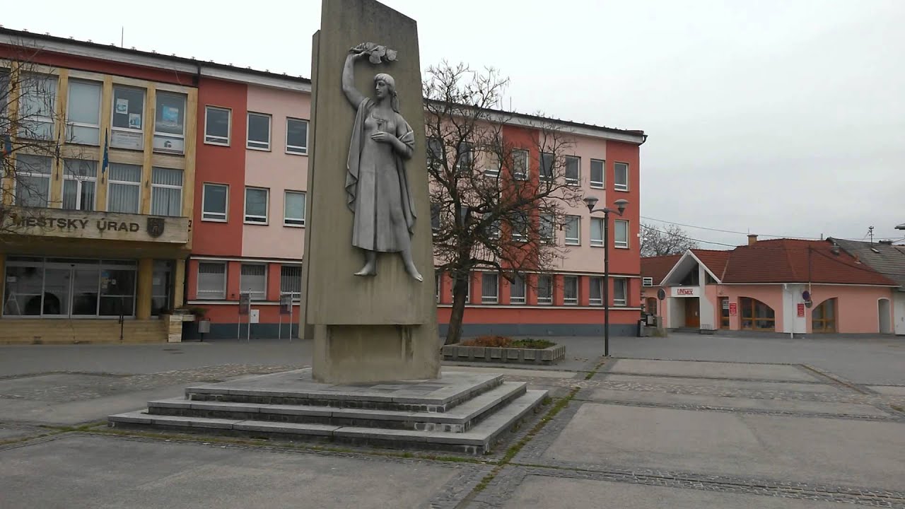 Rajec - centrum, namestie - YouTube