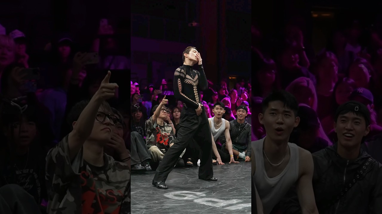 🎶 Standing next to you 