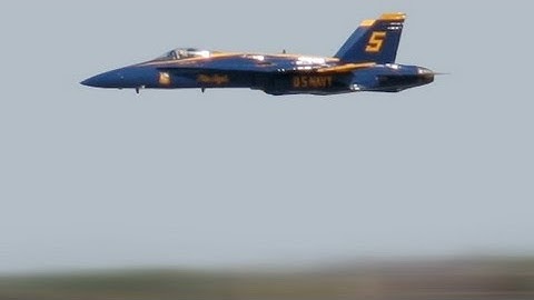 The Blue Angels Sneak Pass - Unedited 700 MPH @ 100 feet