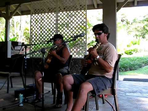 Waimea Valley Kanikapila - Ahiwela - Stan Combis