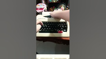 Olympia traveler deluxe typewriter