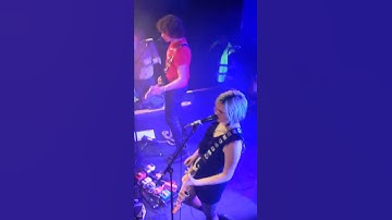 Thumbnail of Sunflower Bean - Shake (Live in Bristol)