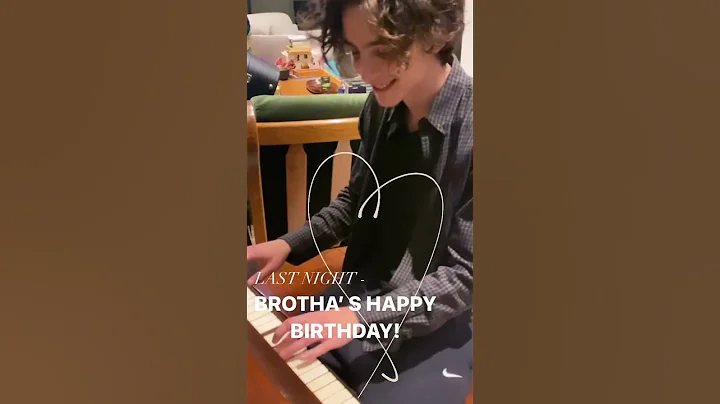 Timothe Chalamet playing the piano last night | Ha...