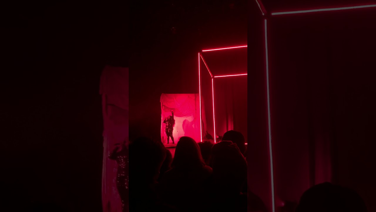 Yseult / Néon Rouge (Live Pleyel 11/12/2021