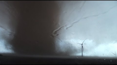 Close-Range Tahoka, TX Tornado (Raw Dash Cam Footage) - May 5, 2019