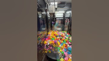 Can I win the Duck at the old Claw Machine #arcade #arcadegames #shorts #clawmachine #claw