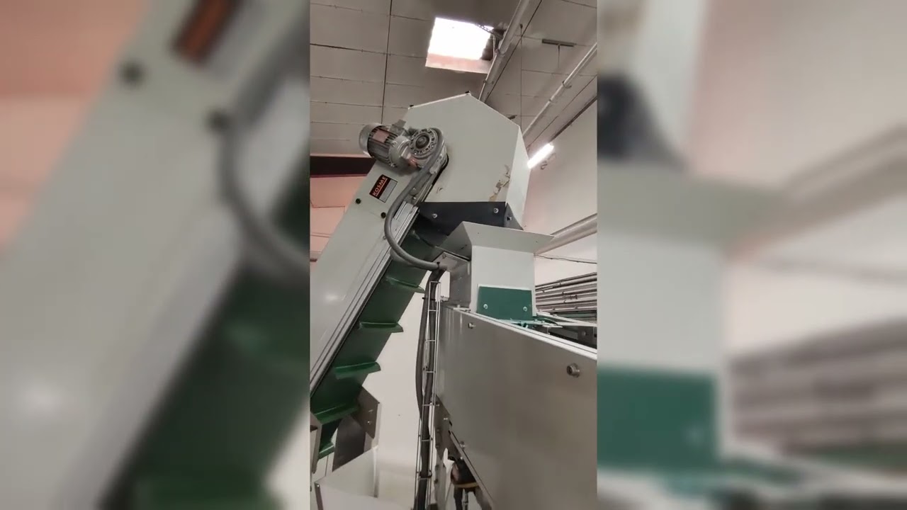 KOSME ROTATIVE KSB6R - PET BLOWING MACHINE