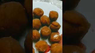 Today special besan ladoo tasty and delicious ????