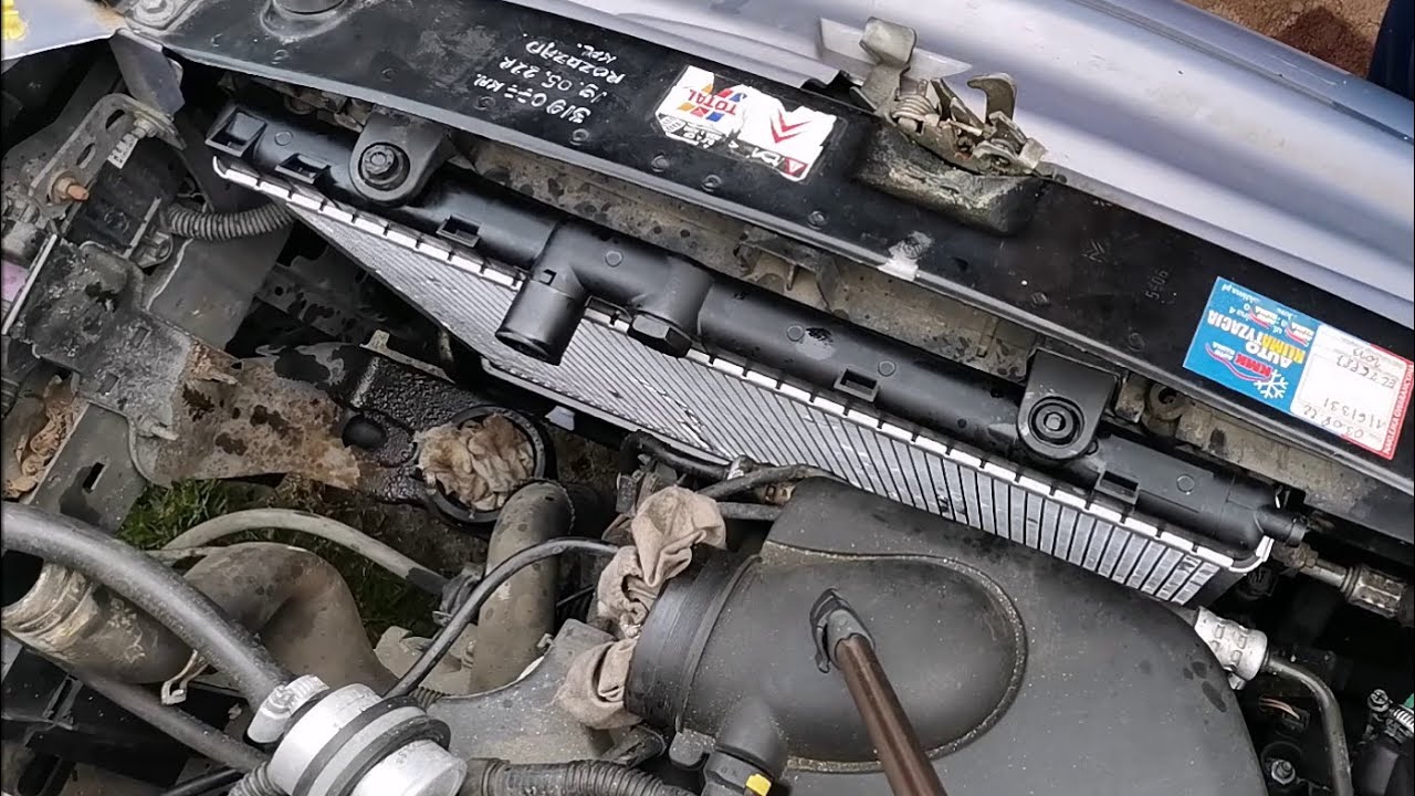 Doświadczenie Z Sodą I Octem Wnioski Wymiana chłodnicy silnika w Citroën Xsara Picasso(Engine radiator