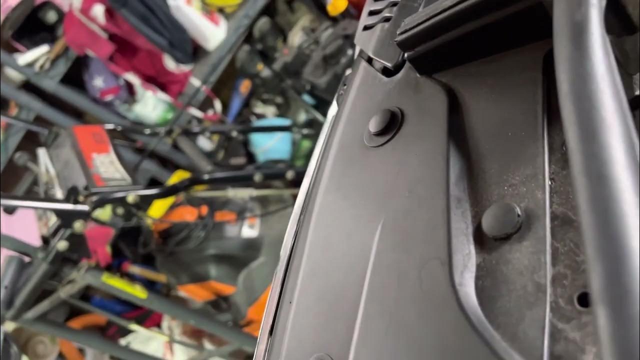 2020 Durango replacing turn signal bulbs YouTube