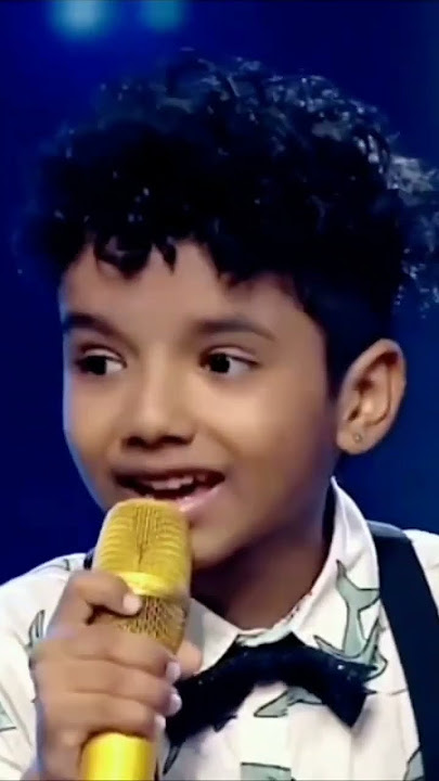 Chand Chupa Badal Mein.... 🤍🦋#cute #sweetvoice  #avirbhav #superstarsingers3 #uditnarayan #viral