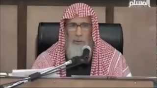 Facing Execution for Three Tweets