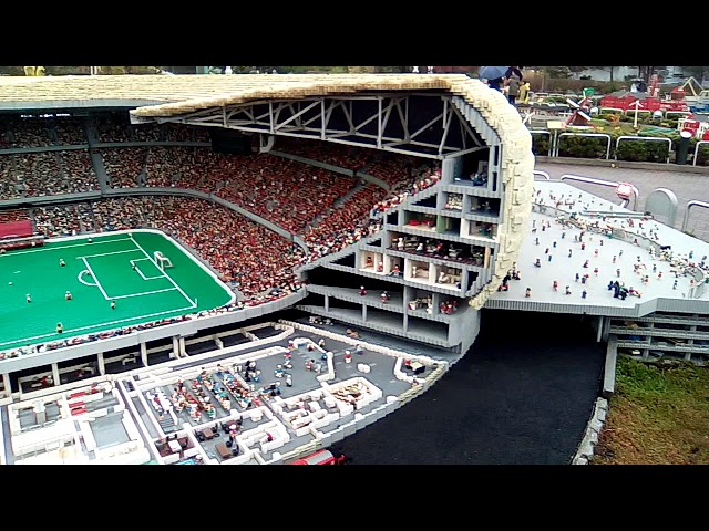 Un stade de foot tout en Lego! 