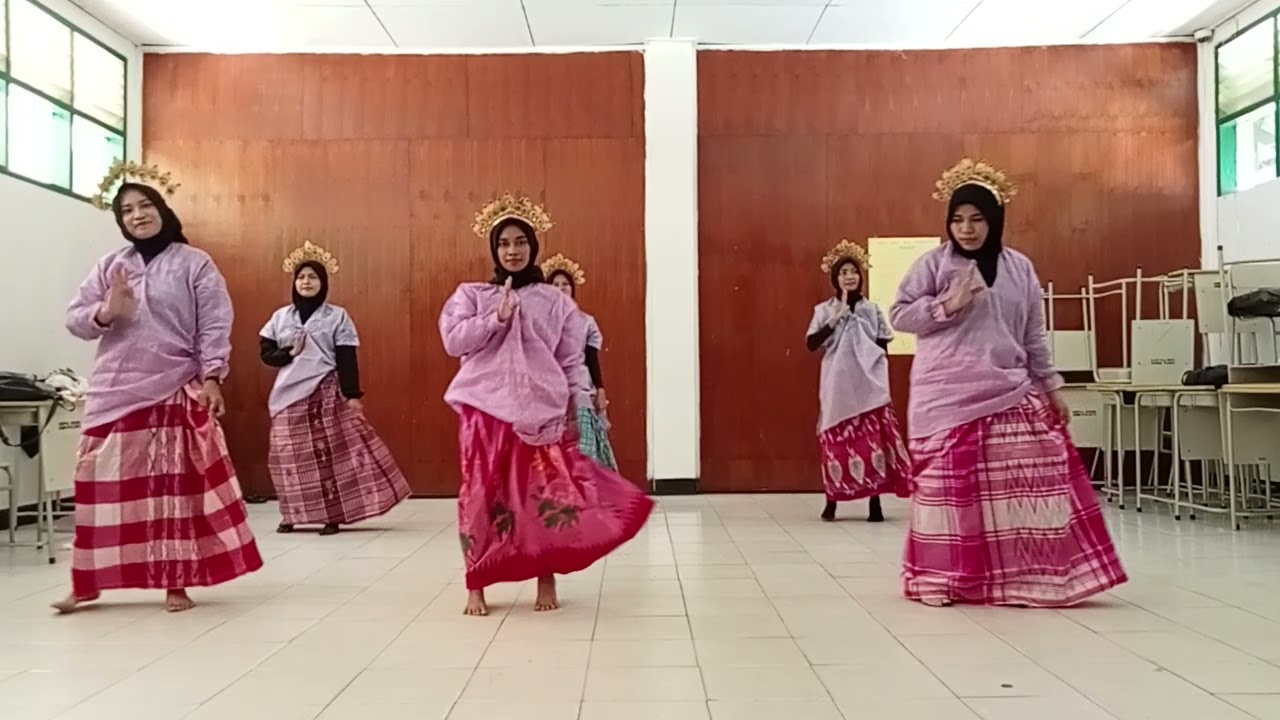 tari tulolonna sulawesi