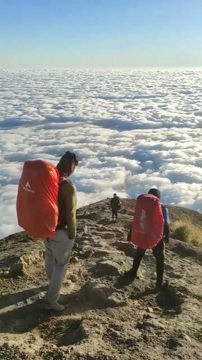 Gunung Rinjani (Semua Akan Indah Pada Waktunya) #rinjani #pendakigunung #pendakicupu #pendaki