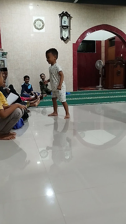 main di mesjid sama aa 😅😅😁😘🥰 #ayyashmalikmujtahid #masyaallahtabarakallah