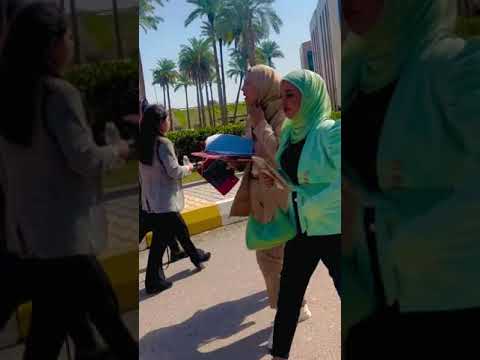 طلاب وطالبات كلية الفراهيدي الجامعة