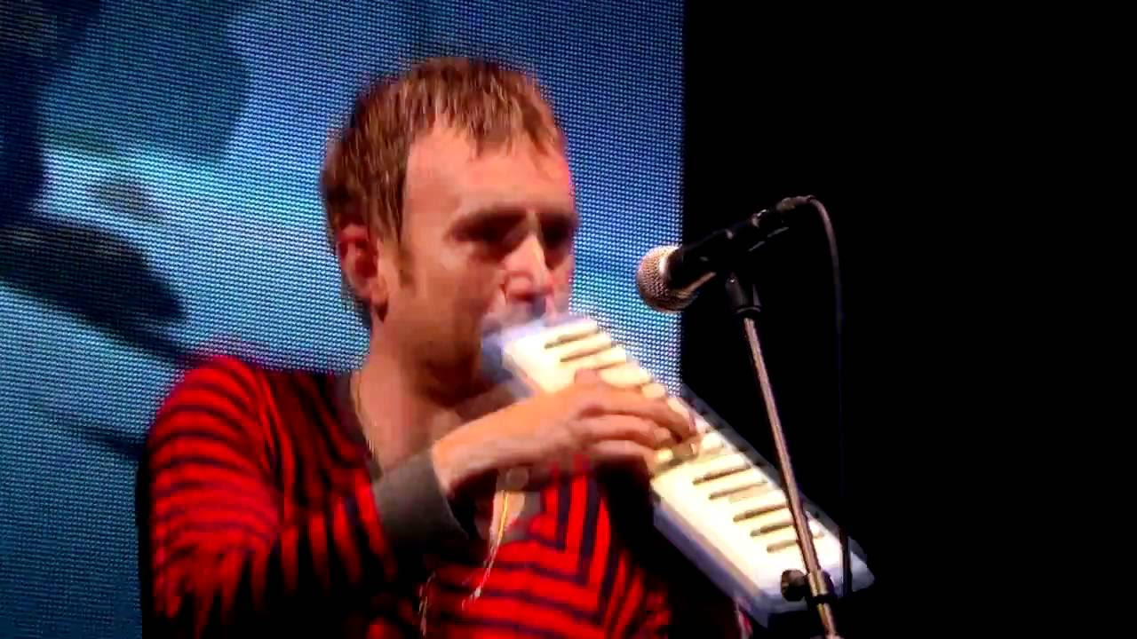 Gorillaz Live at Glastonbury HD   Clint Eastwood With Snoop Dogg