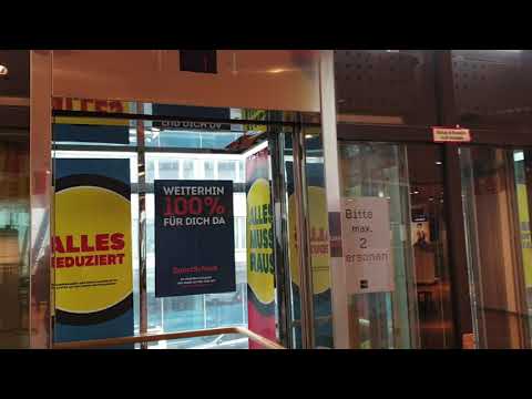 Letzte Fahrt Mit Den K S Glasaufzugen Bei Karstadt Sports In Dusseldorf Youtube